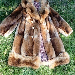 Vintage Fur Coat - Pecan muskrat with a fox collar (small-medium)